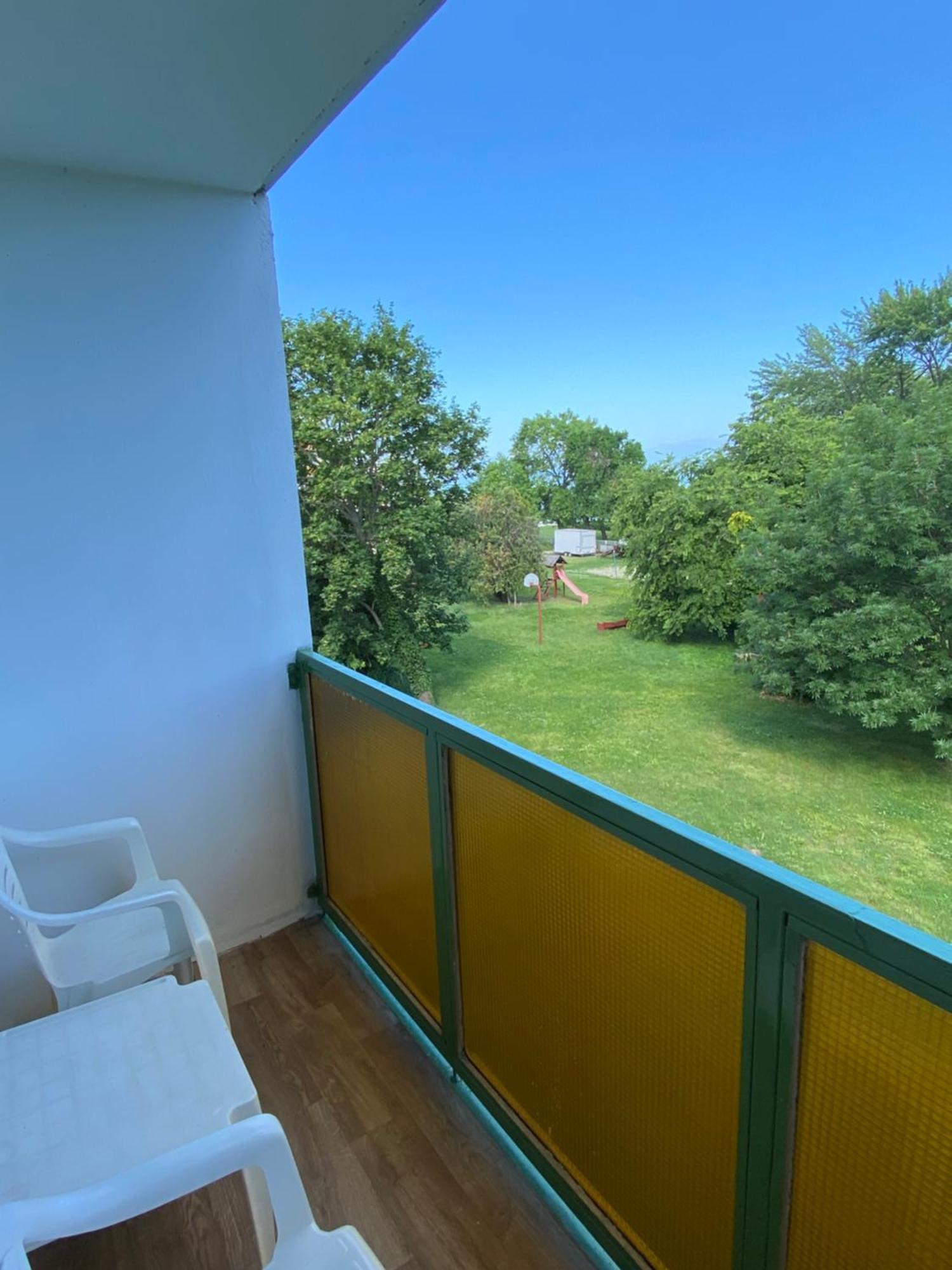 Aranypart Hostel Siófok Eksteriør bilde